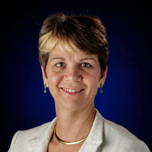 Website_ Headshots - 300x300 (2) Renee Wynn